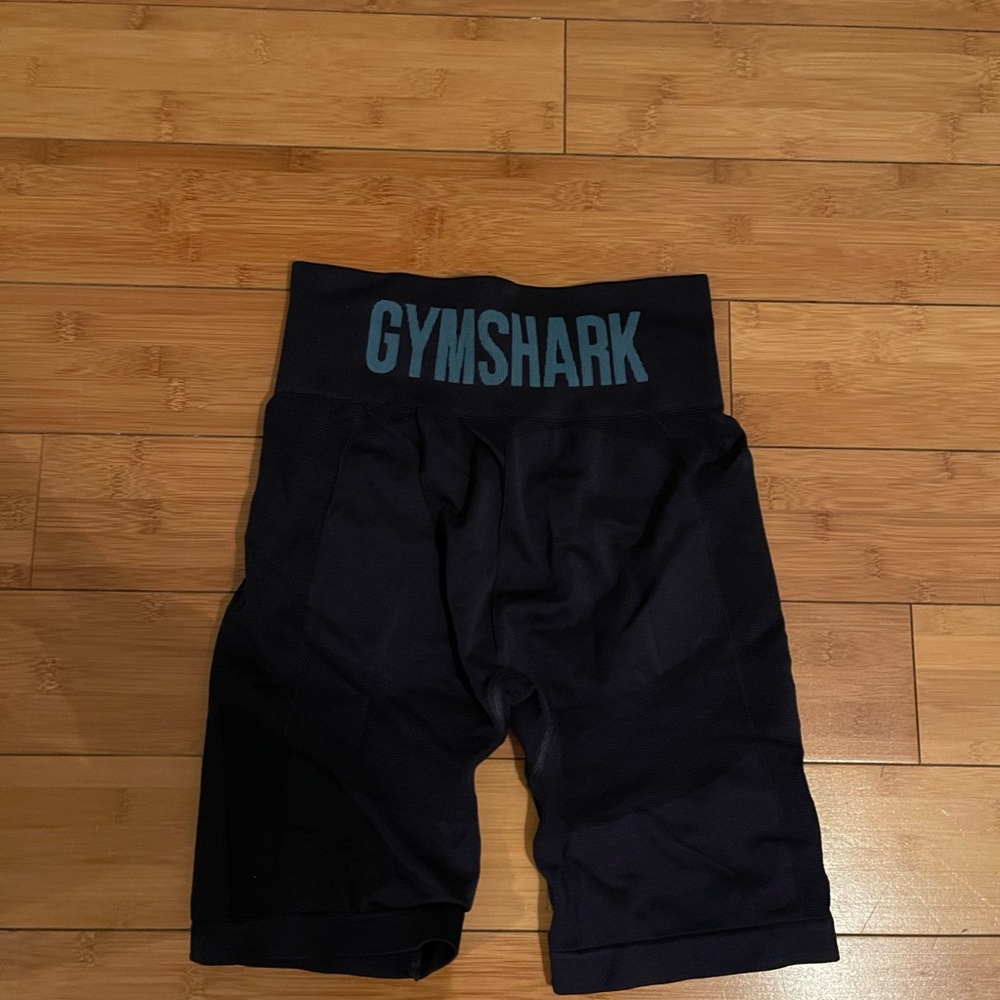 Flex cycle shorts